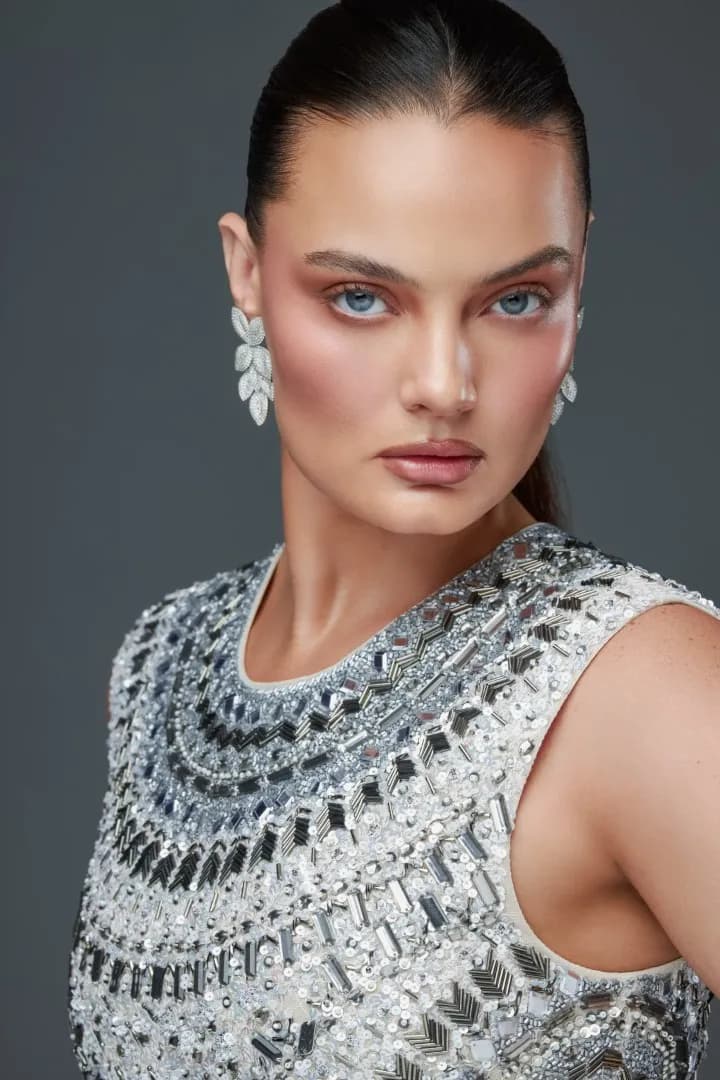 Caitlin - image 19